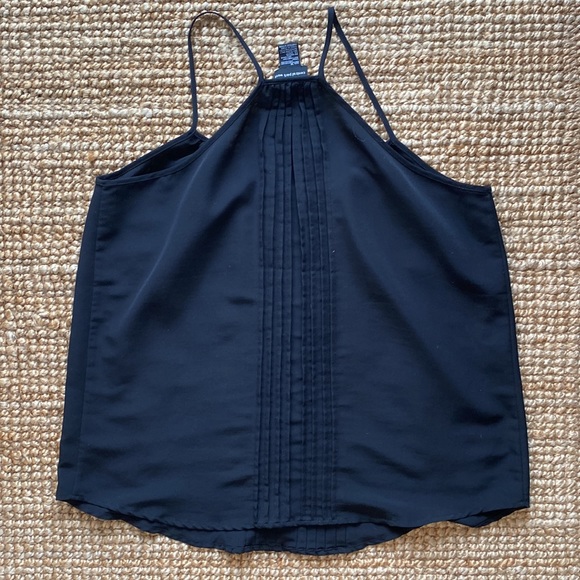 Black tank - Picture 2 of 3